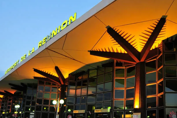Transfert aéroport pour voyage professionnel à Saint-Denis 974, Saint-Joseph, PC VTC